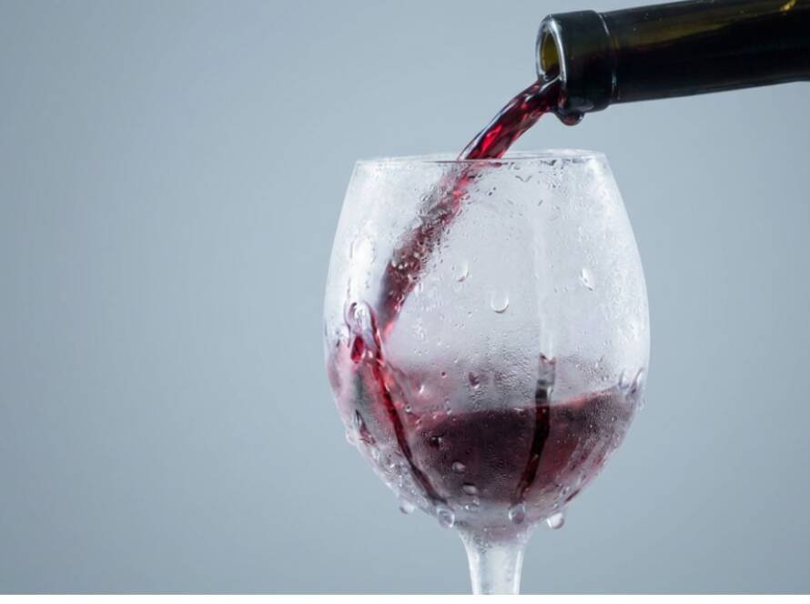 copa de tinto joven helada